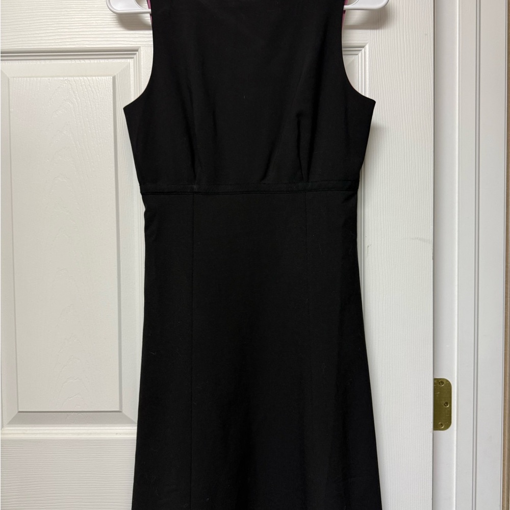 GAP stretch black sleeveless dress